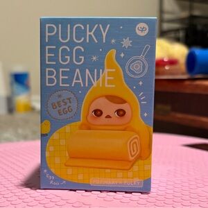 Pucky Egg Beanie Figure